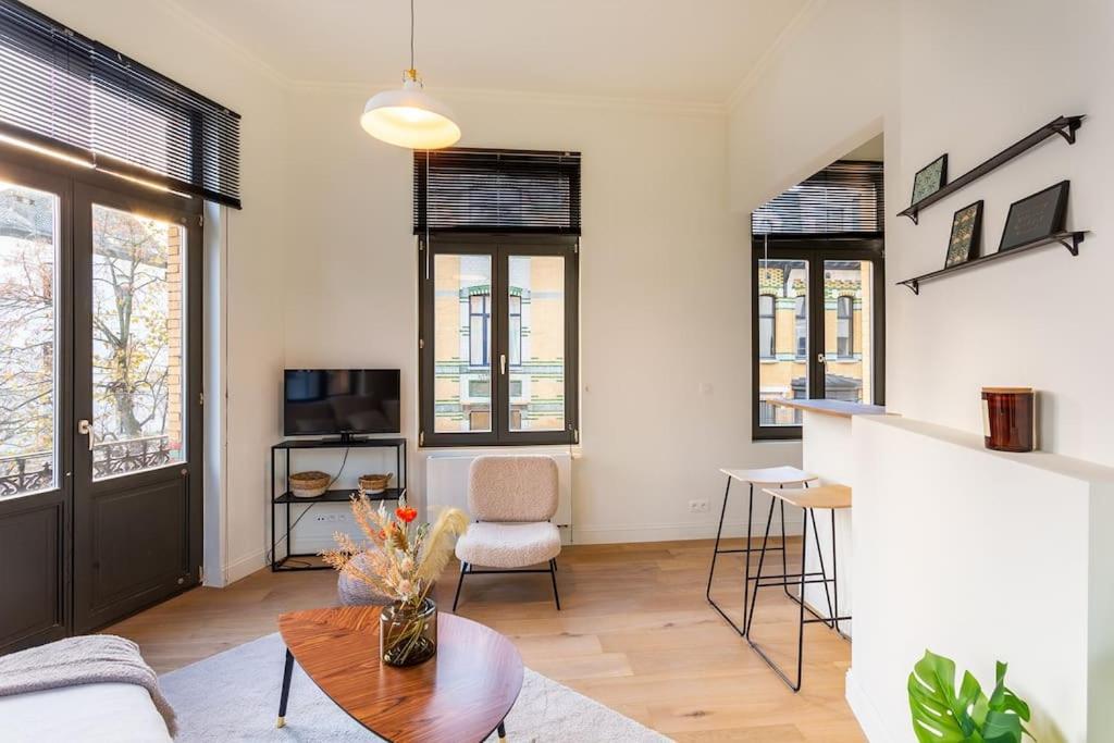 Stijlvol Hoek Appartement Antwerpen Buitenkant foto